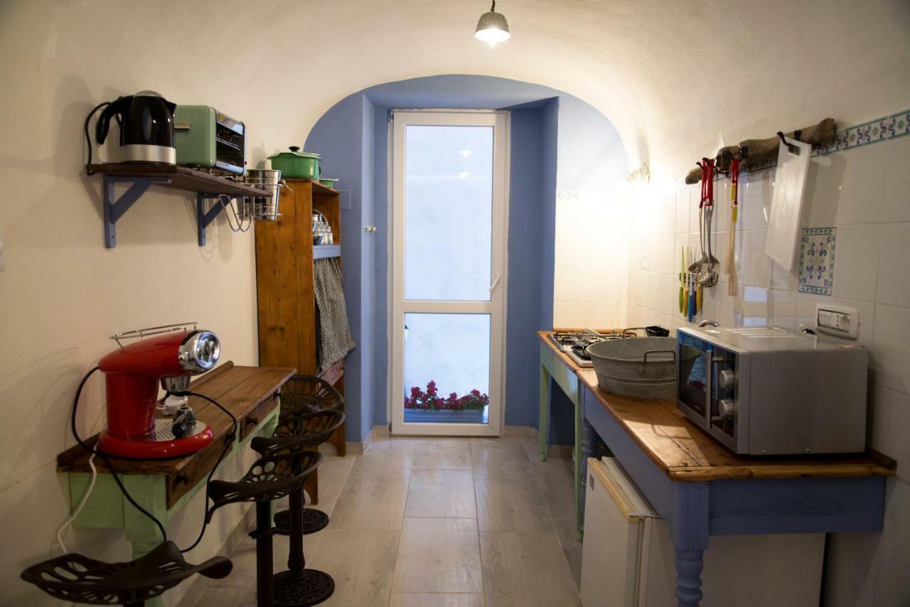 A Mi Manera Hotel Sassari Buitenkant foto